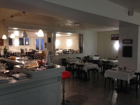 Le Baudilois Hotel Pont-de-Larn Екстериор снимка